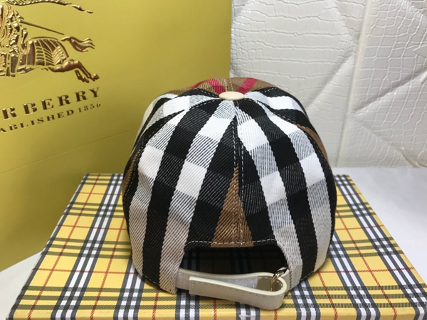 ブランド帽子側面デザイン